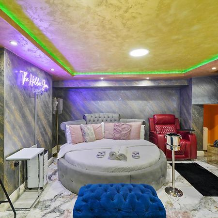 Hidden Gem Lt Properties Jaccuzi Bath Massage Chair Superkingsize Bed Parking Available Luton  Ngoại thất bức ảnh